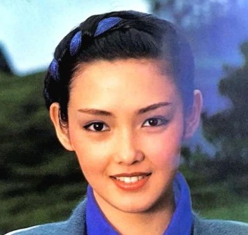 若い頃の星野真弓はどんな存在だった？